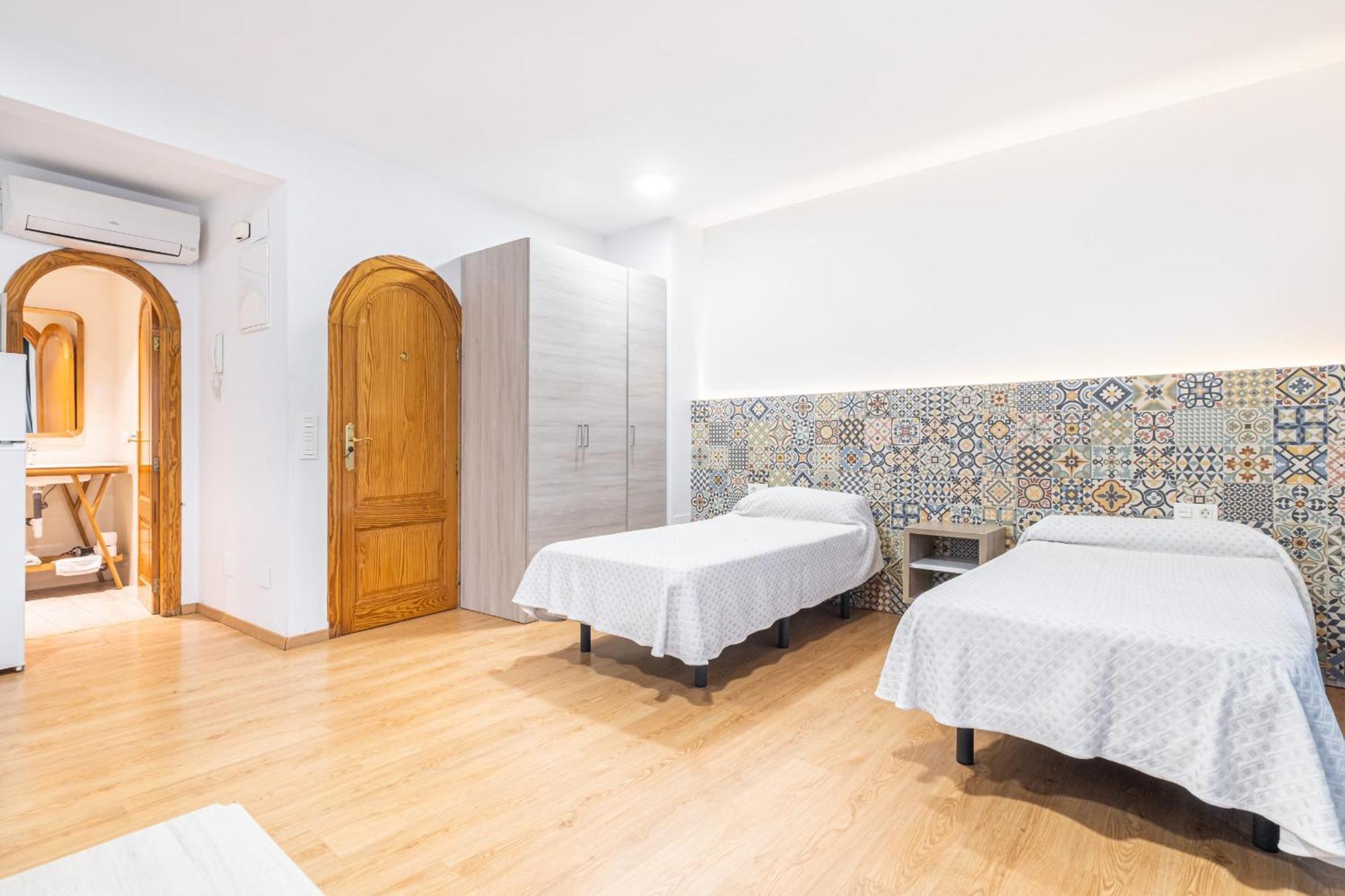 Apartamentos El Castell Benidorm Old-Town Exteriör bild