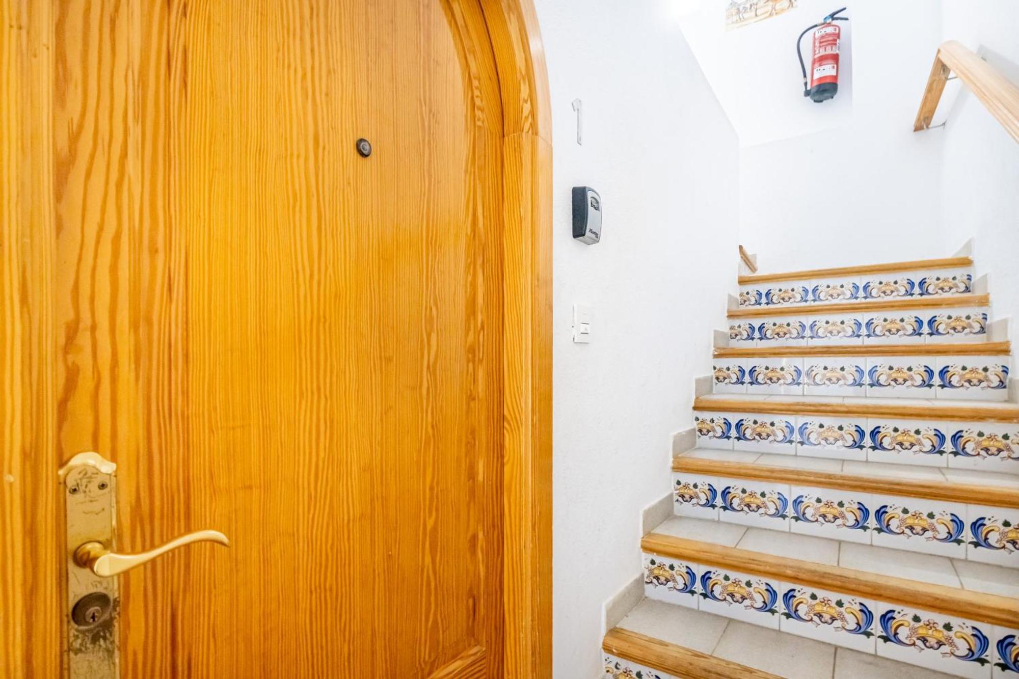 Apartamentos El Castell Benidorm Old-Town Exteriör bild