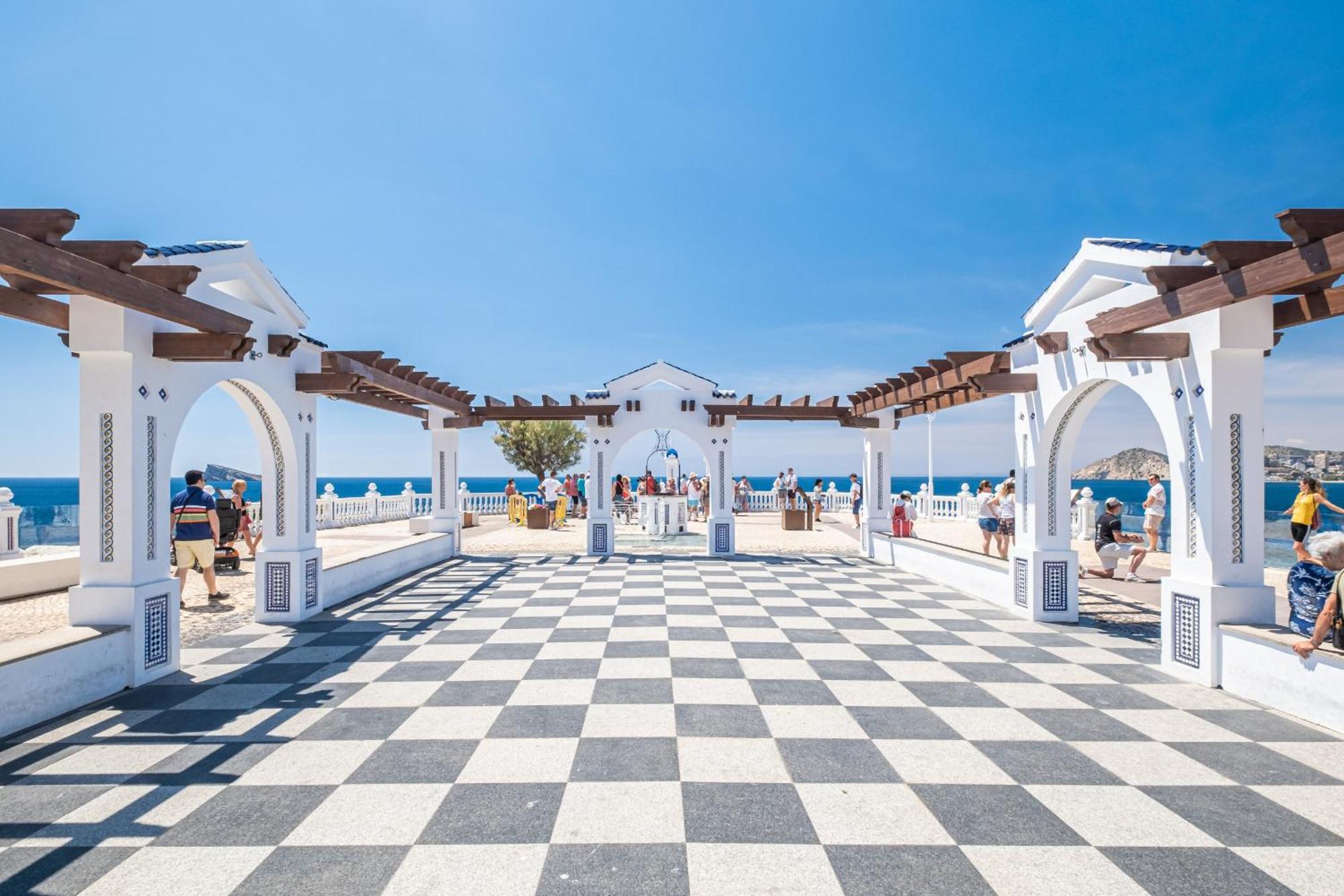 Apartamentos El Castell Benidorm Old-Town Exteriör bild